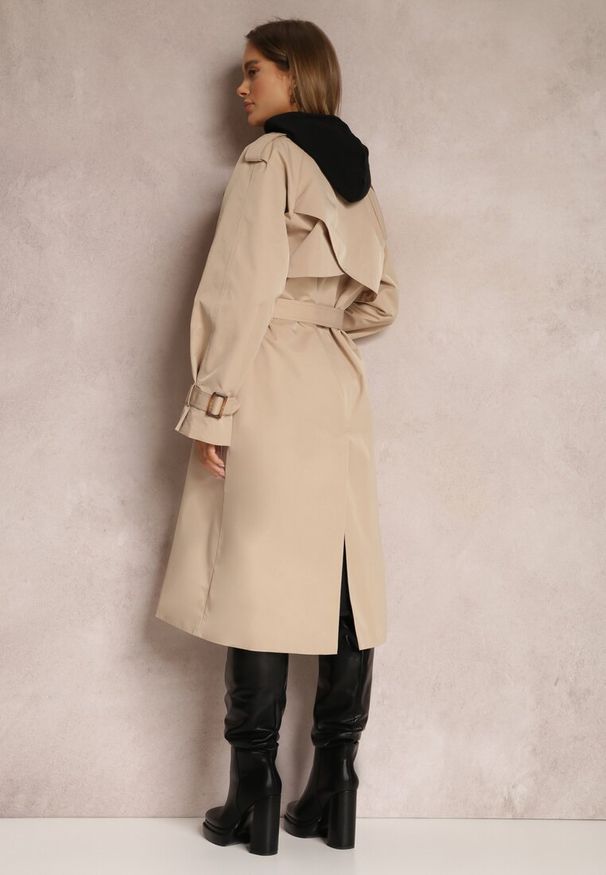 Renee - Beżowy Płaszcz Trencz Dwurzędowy z Paskiem Lene. Okazja: na co dzień. Kolor: beżowy. Materiał: jeans. Styl: casual, klasyczny