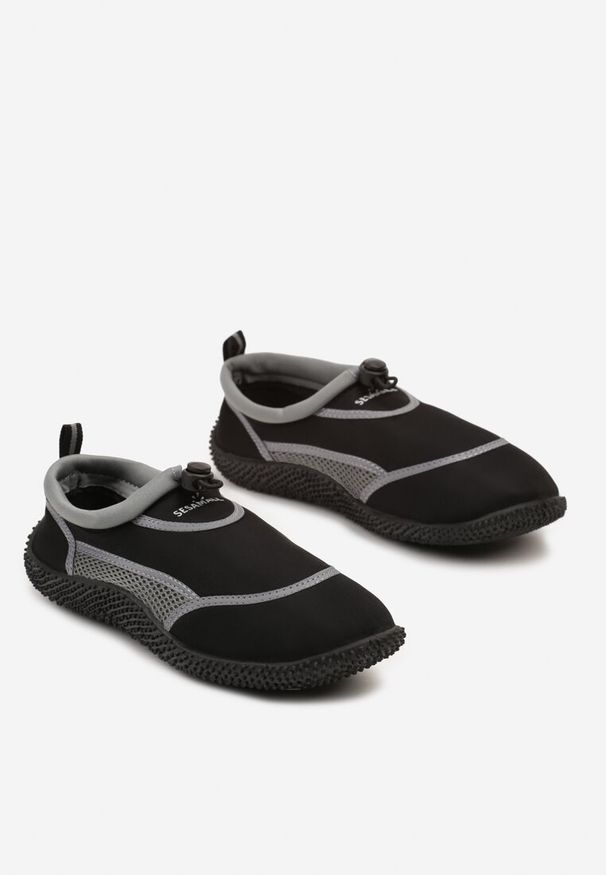 Born2be - Czarno-Szare Buty Sportowe z Elastyczną Podeszwą Namsilie. Okazja: na co dzień. Kolor: czarny. Obcas: na obcasie. Wysokość obcasa: niski