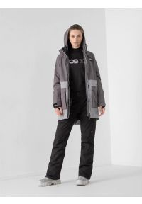 4f - Spodnie snowboardowe membrana 8 000 damskie. Kolor: czarny. Materiał: poliester, materiał. Sezon: zima. Sport: snowboard