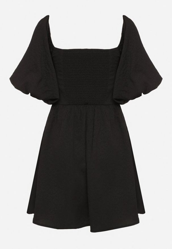 Born2be - Czarna Sukienka Rozkloszowana z Bufiastymi Rękawami i Kwadratowym Dekoltem Galzemis. Okazja: na co dzień. Typ kołnierza: dekolt kwadratowy. Kolor: czarny. Styl: elegancki, casual, klasyczny