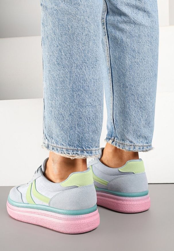 Born2be - Niebiesko-Różowe Sneakersy w Stylu Klasycznych Tenisówek na Grubej Podeszwie Grelritia. Okazja: na co dzień. Kolor: niebieski. Materiał: jeans