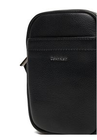 Calvin Klein Saszetka Raised Slim Reporter LV04D3278G Czarny. Kolor: czarny. Materiał: skóra #6