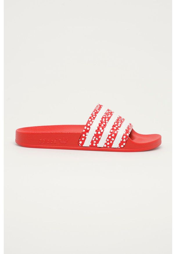 adidas Originals - Klapki Adilette. Kolor: czerwony. Materiał: materiał, guma. Obcas: na obcasie. Wysokość obcasa: niski