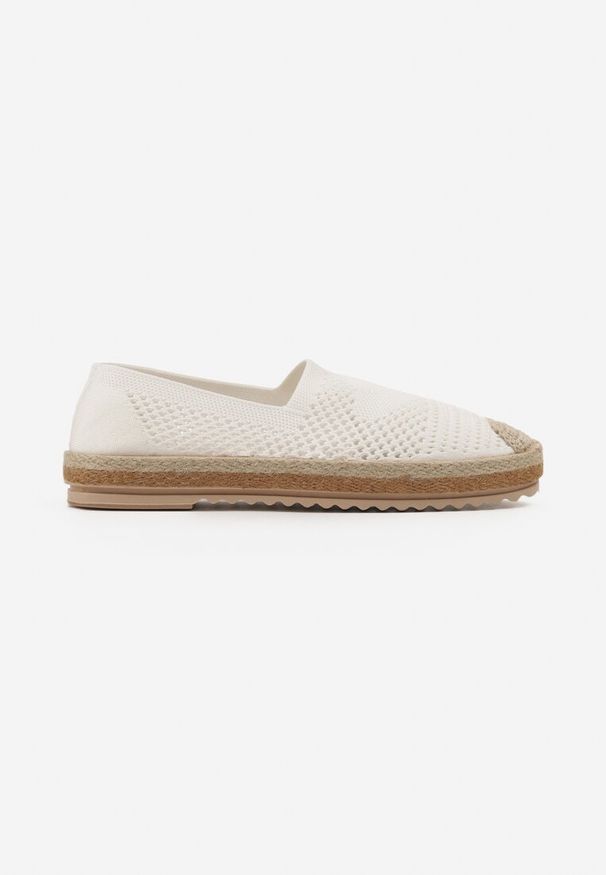 Born2be - Białe Espadryle z Ażurową Cholewką i Plecionką na Podeszwie oraz Nosku Thalessia. Kolor: biały. Szerokość cholewki: normalna. Wzór: ażurowy. Sezon: lato
