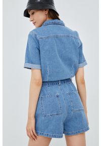 only - Only kombinezon jeansowy bawełniany z kołnierzykiemm. Okazja: na co dzień. Kolor: niebieski. Materiał: bawełna, jeans. Długość rękawa: krótki rękaw. Długość: krótkie. Styl: casual #4