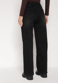 Born2be - Czarne Jeansy z Szeroką Nogawką i Wysokim Stanem Ocieplane Polarem Mevellania. Okazja: na spacer, do pracy, na spotkanie biznesowe. Stan: podwyższony. Kolor: czarny. Styl: elegancki, biznesowy #6