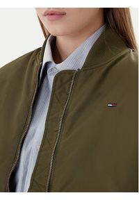 Tommy Jeans Kurtka bomber Essential DW0DW22046 Zielony Regular Fit. Kolor: zielony. Materiał: syntetyk #4