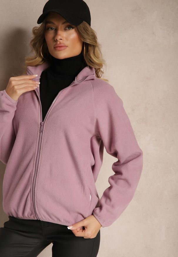 Renee - Fioletowa Bluza z Zapięciem na Suwak Kieszeniami i Stójką Esandria. Okazja: na co dzień. Typ kołnierza: kołnierzyk stójkowy. Kolor: fioletowy. Materiał: jeans. Styl: casual, klasyczny