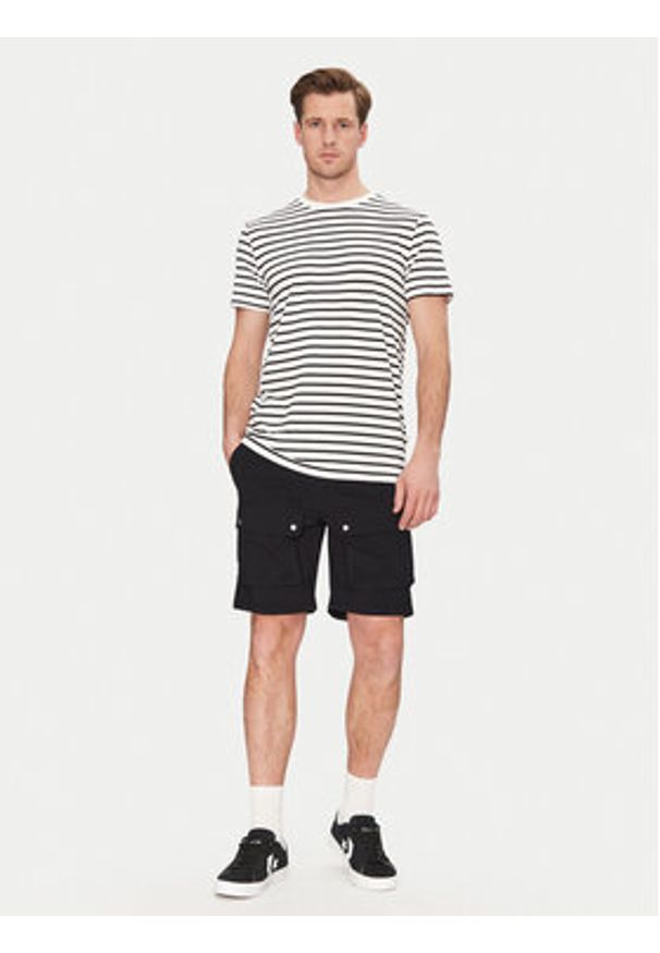 Resteröds Szorty materiałowe Malone 55251 6441 Czarny Regular Fit. Kolor: czarny. Materiał: syntetyk