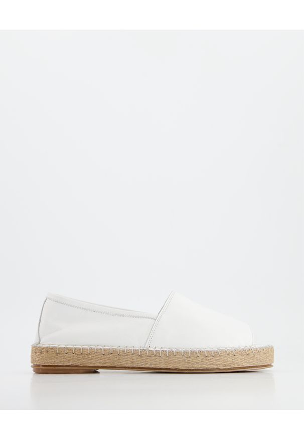 Venezia - BIAŁE ESPADRYLE C610 WHITE. Kolor: biały. Materiał: skóra, syntetyk. Obcas: na obcasie. Wysokość obcasa: średni