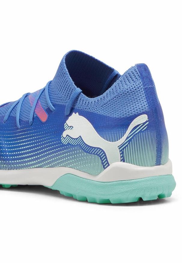 Puma - Buty piłkarskie FUTURE 7 MATCH TT PUMA. Kolor: zielony, niebieski, wielokolorowy. Sport: piłka nożna