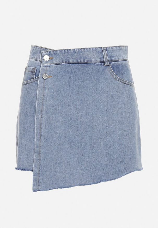 Born2be - Ciemnoniebieskie Jeansowe Szorty Imitujące Spódniczkę Mini z Asymetryczną Zakładką Moonfia. Kolor: niebieski. Materiał: jeans. Sezon: lato, wiosna. Styl: klasyczny