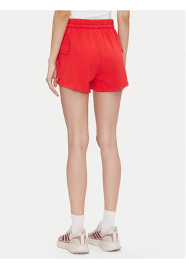 Adidas - adidas Szorty sportowe Essentials Small Logo JC5704 Czerwony Loose Fit. Kolor: czerwony. Materiał: bawełna