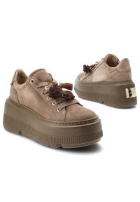 CheBello - Sneakersy damsie Chebello, cholewka ze skóry naturalnej o gładkim wykończeniu z metalowymi przelotkami i sznurowaniem oraz ozdobnymi chwostami, beżow. Okazja: na co dzień. Kolor: beżowy. Materiał: skóra. Szerokość cholewki: normalna. Wzór: gładki. Obcas: na platformie. Styl: casual #6