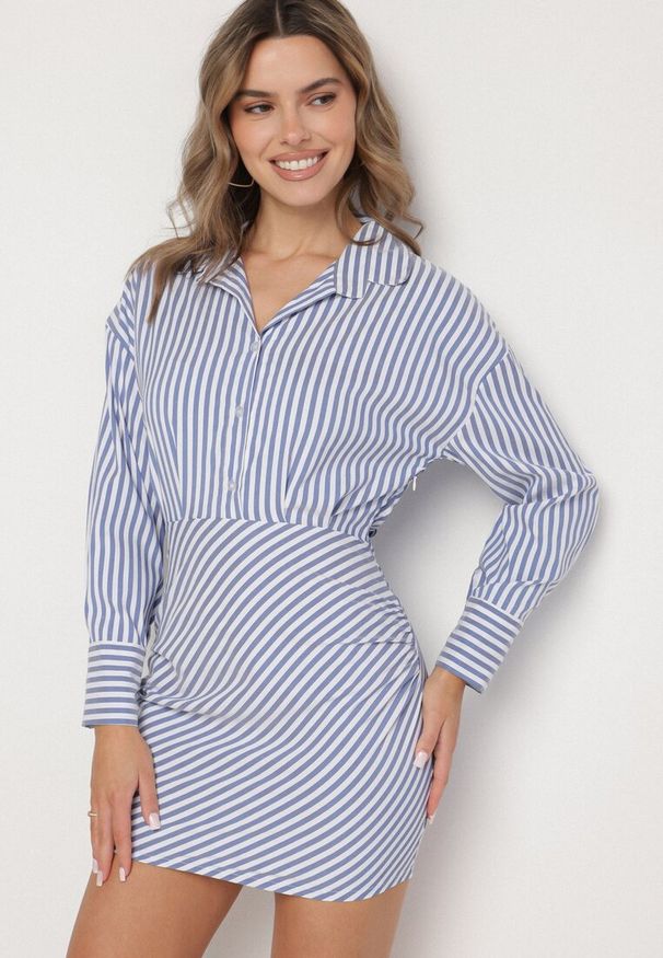 Born2be - Niebieska Koszulowa Sukienka w Paski o Dopasowanym Kroju Meveira. Okazja: na imprezę. Typ kołnierza: kołnierzyk klasyczny. Kolor: niebieski. Długość rękawa: długi rękaw. Wzór: paski. Typ sukienki: koszulowe. Styl: klasyczny