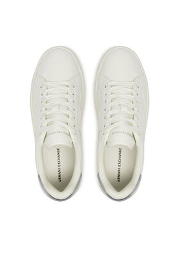 Armani Exchange Sneakersy XDX177 XV918 M801 Biały. Kolor: biały. Materiał: materiał