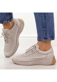 Szare pikowane skórzane półbuty damskie Sergio Leone sp013. Okazja: na co dzień. Nosek buta: okrągły. Zapięcie: sznurówki. Kolor: szary. Materiał: skóra. Szerokość cholewki: normalna. Sezon: wiosna, jesień, lato. Styl: casual, elegancki, klasyczny #1