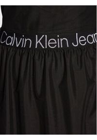 Calvin Klein Jeans Sukienka codzienna J20J220350 Czarny Slim Fit. Okazja: na co dzień. Kolor: czarny. Materiał: syntetyk. Typ sukienki: proste. Styl: casual