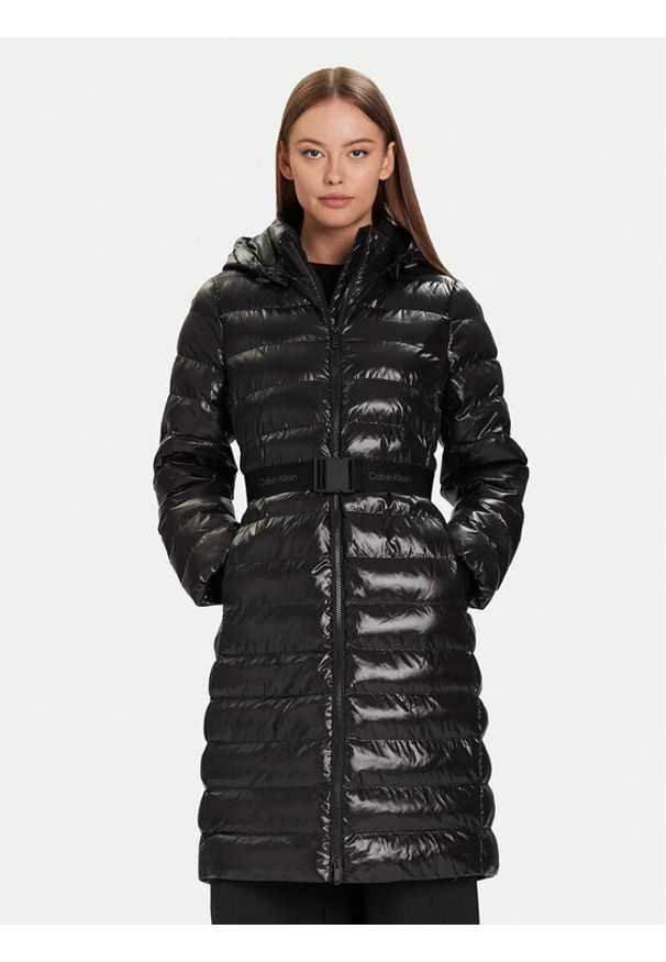 Calvin Klein Kurtka zimowa LV044D543G Czarny Slim Fit. Kolor: czarny. Materiał: syntetyk. Sezon: zima