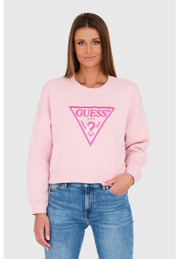 Guess - GUESS Różowa krótka bluza. Kolor: różowy. Długość: krótkie