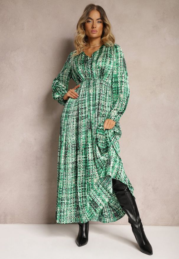 Renee - Zielona Plisowana Sukienka Maxi Ozdobiona Wzorem w Tweedowym Stylu Juvioa. Kolor: zielony. Materiał: tkanina. Wzór: aplikacja. Długość: maxi