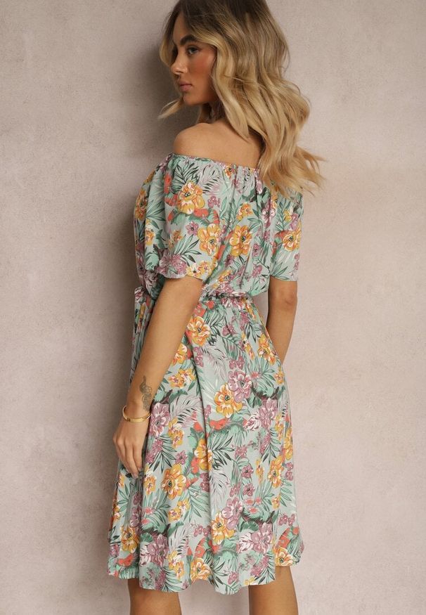 Renee - Niebiesko-Pomarańczowa Sukienka z Bawełny w Kwiatowy Print Dimizama. Okazja: na co dzień. Kolor: niebieski. Materiał: bawełna. Długość rękawa: krótki rękaw. Wzór: kwiaty, nadruk. Sezon: lato. Typ sukienki: proste. Styl: elegancki, casual