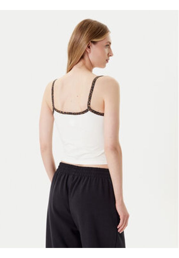 Adidas - adidas Top Leopard JW7309 Biały Slim Fit. Kolor: biały. Materiał: bawełna