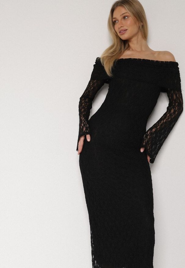 Born2be - Czarna Koktajlowa Sukienka z Odkrytymi Ramionami z Koronki Eperrie. Kolor: czarny. Materiał: koronka. Wzór: koronka. Typ sukienki: z odkrytymi ramionami. Styl: wizytowy