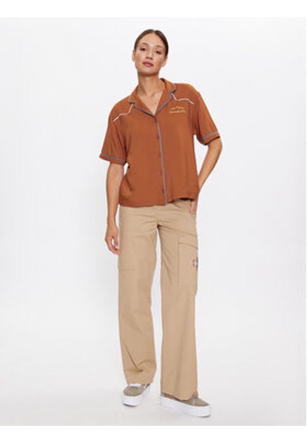 Vans Koszula Dusk Downer Ss Top VN00076C Brązowy Relaxed Fit. Kolor: brązowy. Materiał: wiskoza
