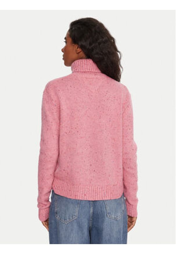 Tommy Jeans Golf DW0DW21687 Różowy Relaxed Fit. Typ kołnierza: golf. Kolor: różowy. Materiał: syntetyk