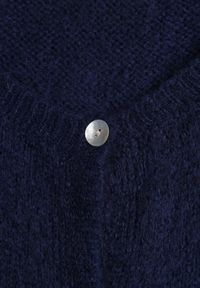 Renee - Granatowy Kardigan o Casualowym Kroju z Wełną i Moherem Lilothel. Okazja: na co dzień. Kolor: niebieski. Materiał: wełna, moher. Długość rękawa: długi rękaw. Długość: długie. Wzór: gładki. Styl: casual, elegancki, klasyczny #6