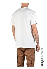 Xagon Man T-Shirt | A2108 1Z X0044 | Mężczyzna | Kremowy. Okazja: na co dzień. Kolor: kremowy. Materiał: bawełna. Styl: casual #2