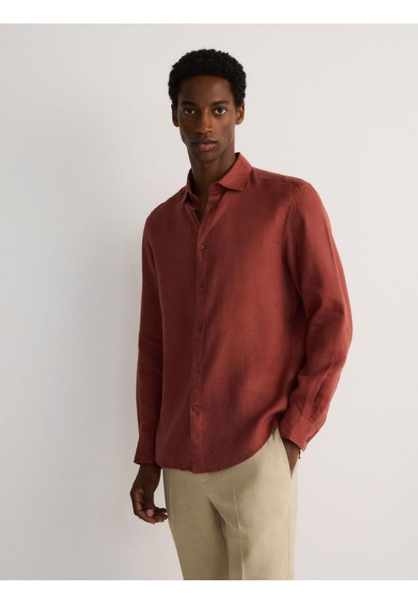Reserved - Lniana koszula regular fit - intenstywna czerwień. Kolor: czerwony. Materiał: len