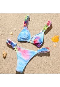 Intica - Bikini trójkątne z falbanką na plażę Mikyung. Kolor: wielokolorowy. Materiał: materiał