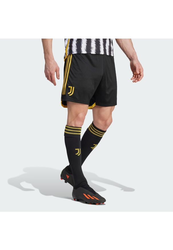 Spodenki do piłki nożnej męskie Adidas Juventus 23/24 Home Shorts. Kolor: wielokolorowy, czarny, żółty. Materiał: materiał