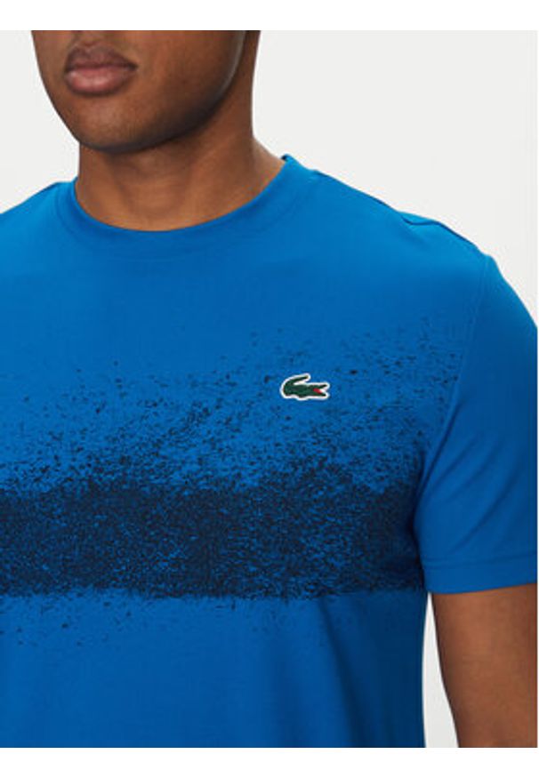 Lacoste T-Shirt TH8986 Niebieski Regular Fit. Kolor: niebieski. Materiał: syntetyk
