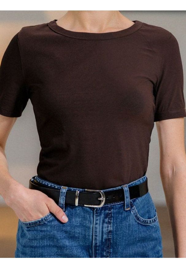 Sinsay - Bawełniana koszulka basic - brązowy. Kolor: brązowy. Materiał: bawełna