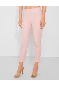 SEDUCTIVE - Różowe spodnie 7/8. Kolor: różowy, wielokolorowy, fioletowy. Materiał: materiał. Wzór: gładki. Styl: klasyczny