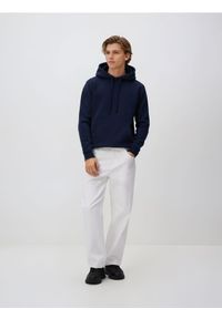Reserved - Bluza z kapturem - granatowy. Typ kołnierza: kaptur. Kolor: niebieski. Materiał: dzianina, bawełna