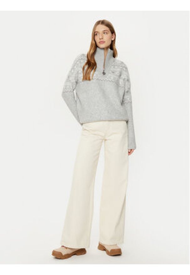 Guess Sweter W4PR1A Z3LQ0 Szary Regular Fit. Kolor: szary. Materiał: syntetyk
