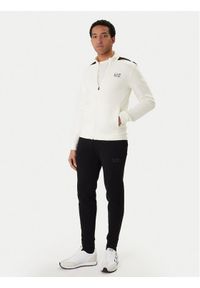 EA7 Emporio Armani Dres 7M001601 AF20845 M0233 Beżowy Regular Fit. Kolor: beżowy. Materiał: syntetyk #1