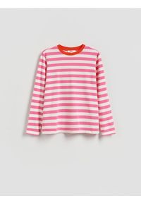 Reserved - Bawełniany longsleeve w paski - intensywny róż. Kolor: różowy. Materiał: bawełna. Długość rękawa: długi rękaw. Wzór: paski #1