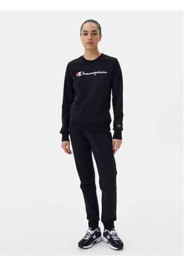 Champion Bluza 117752 Czarny Regular Fit. Kolor: czarny. Materiał: bawełna