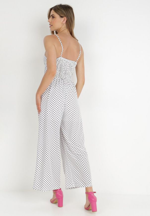 Born2be - Biały Kombinezon Delessa. Kolor: biały. Długość rękawa: na ramiączkach. Długość: długie. Wzór: aplikacja, kropki. Styl: elegancki, wizytowy