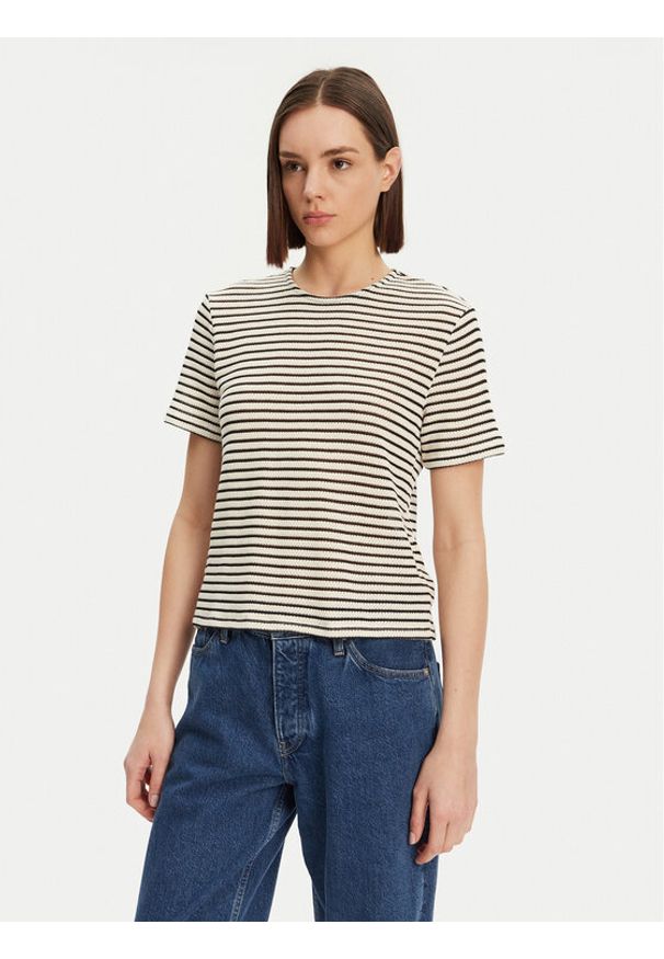 Pieces T-Shirt Manilla 17155073 Écru Loose Fit. Materiał: bawełna