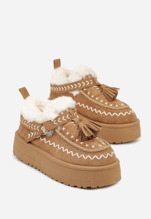 Born2be - Brązowe Śniegowce na Grubej Podeszwie z Frędzlami i Haftem Linodis. Okazja: na spacer, na co dzień. Kolor: brązowy. Materiał: jeans. Wzór: haft. Sezon: jesień. Styl: casual