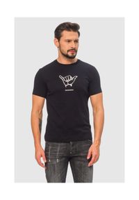 Emporio Armani - EMPORIO ARMANI Granatowy t-shirt męski z białym printem. Kolor: niebieski. Materiał: prążkowany. Wzór: nadruk