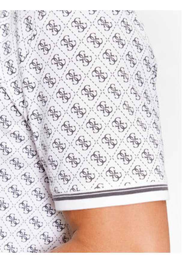 Guess T-Shirt Marshall Z2YI05 J1314 Biały Regular Fit. Kolor: biały. Materiał: bawełna