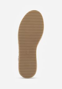 Born2be - Brązowe Sandały VICES na Grubej Plecionej Podeszwie z Paskiem Wokół Kostki Roselena. Okazja: na spacer, na co dzień. Zapięcie: pasek. Kolor: brązowy. Materiał: len. Wzór: haft. Sezon: lato. Styl: casual, elegancki #7