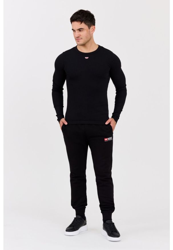 Diesel - DIESEL Czarny longsleeve męski D-RIBBER-LS-N. Kolor: czarny. Materiał: materiał, elastan, bawełna. Długość rękawa: długi rękaw. Długość: długie
